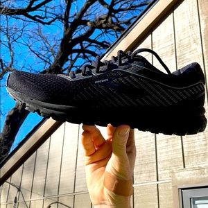 Men’s Brooks Ghost 12 running shoes